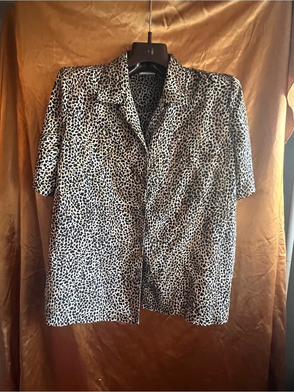 Vintage Black and White Leopard Print Button-Up Shirt Plus Size